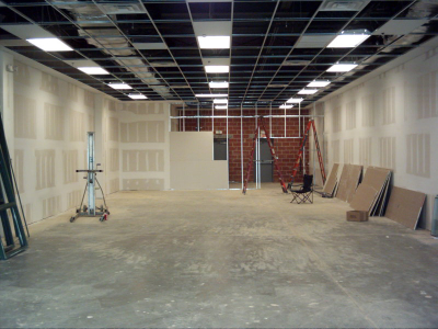 UnderConstruction4.JPG (102390 bytes)