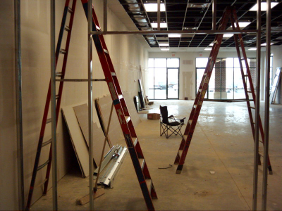 UnderConstruction.JPG (114044 bytes)